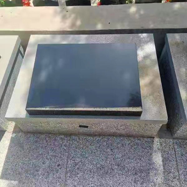 生态卧碑